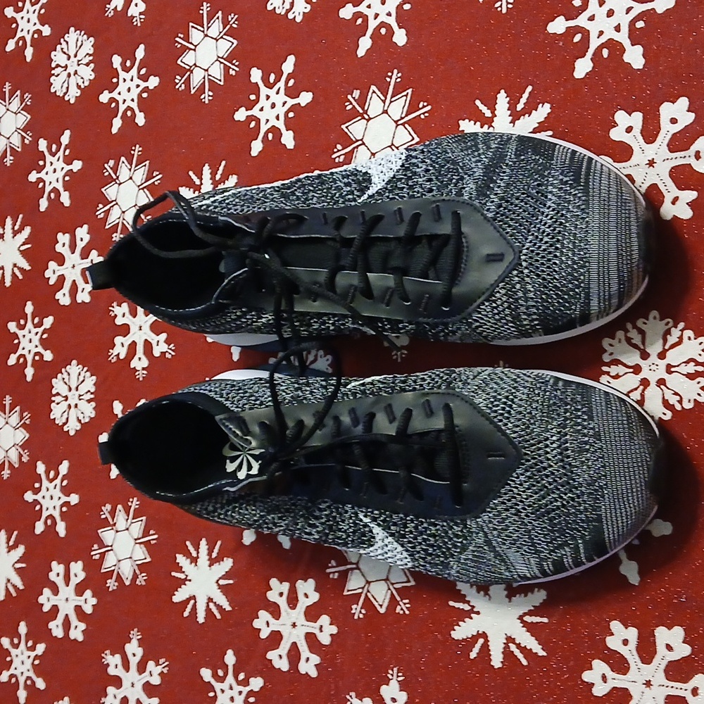 Air max nikes fly knits
